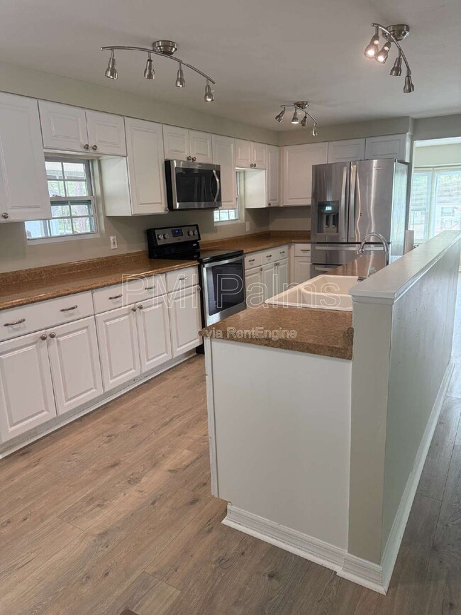 Building Photo - 17719 Carthage Ave