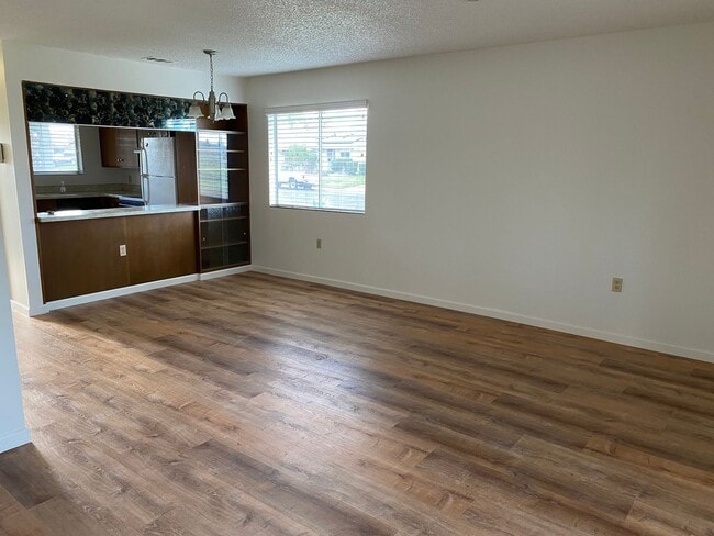 Building Photo - COMING SOON!! 2 Bedroom 2 bath in 55+ Comm...