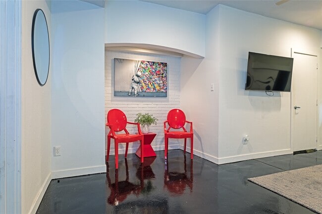 Building Photo - 3312 Greenbriar Dr