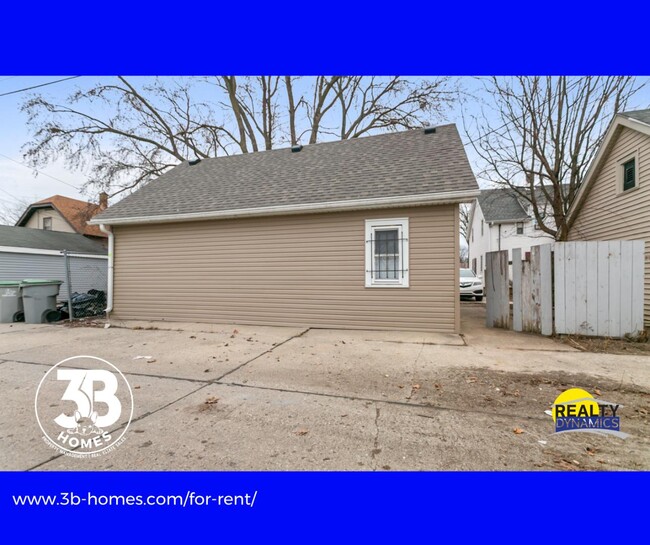 Building Photo - 4057 N 48th St