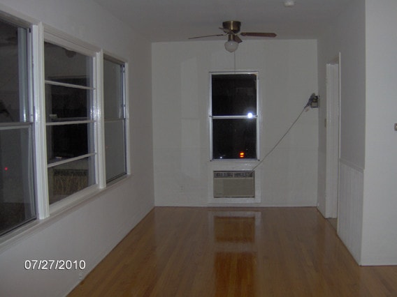 Dining Area - 606 N Kenilworth Ave