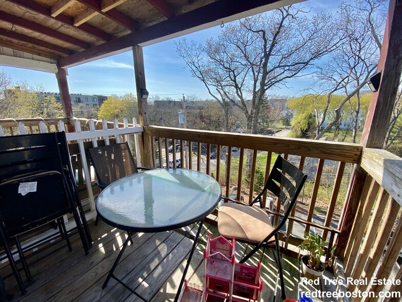 Building Photo - 4907 Washington St