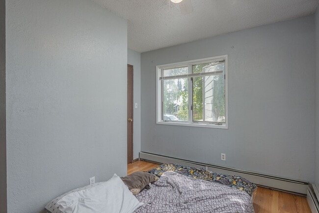 Building Photo - 812 Andrew St