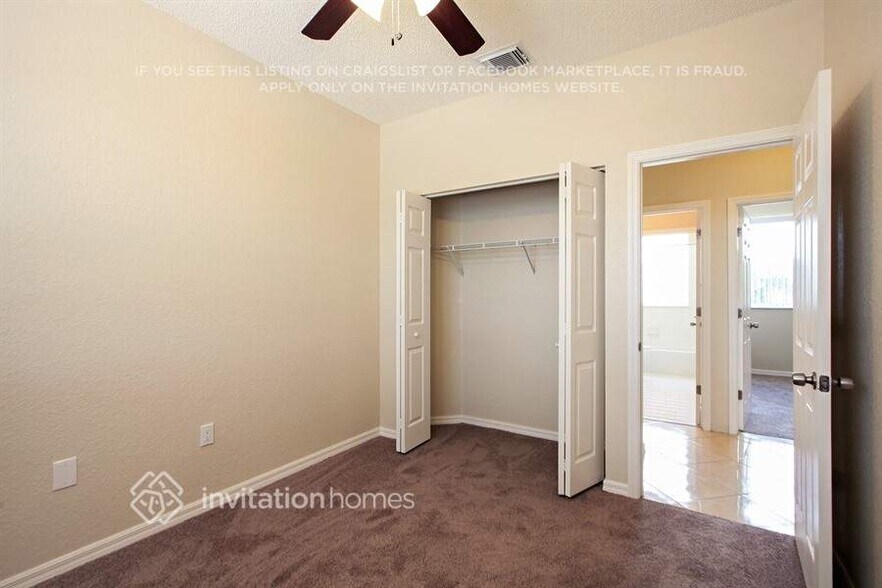 Building Photo - 14284 SW 159th Pl