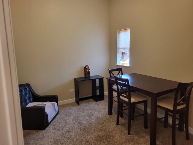 Building Photo - 5831 S Shields Ave