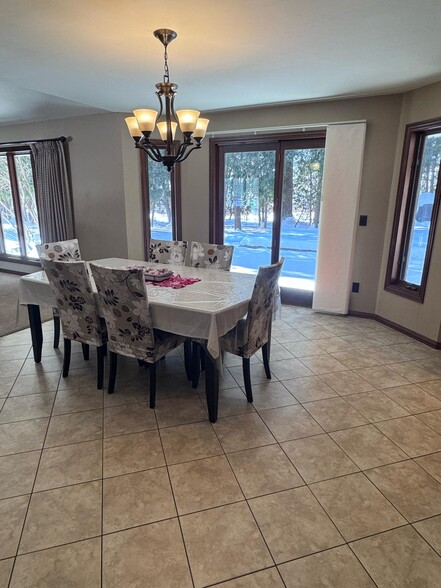 Dining Room - 144 Swiss Meadow Ln