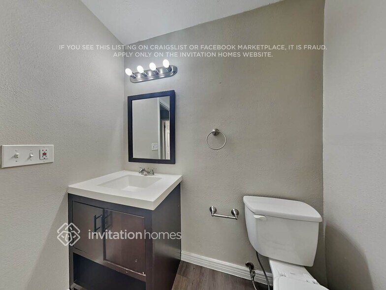 Building Photo - 8945 Field St