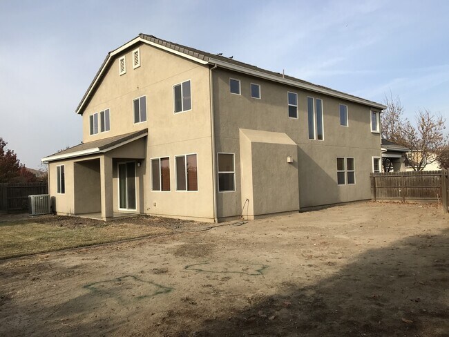 Building Photo - 1235 Bluegrass Ct