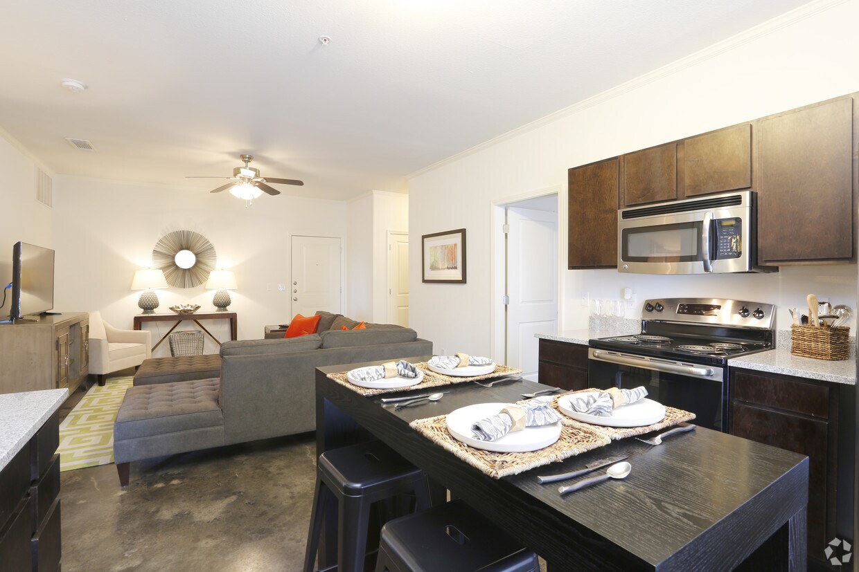 Residence At Town Square Amarillo Tx Apartment Finder Residence At Town Square Amarillo Tx Apartment Finder