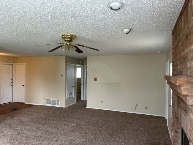 Building Photo - 1516 Jefferis Ave