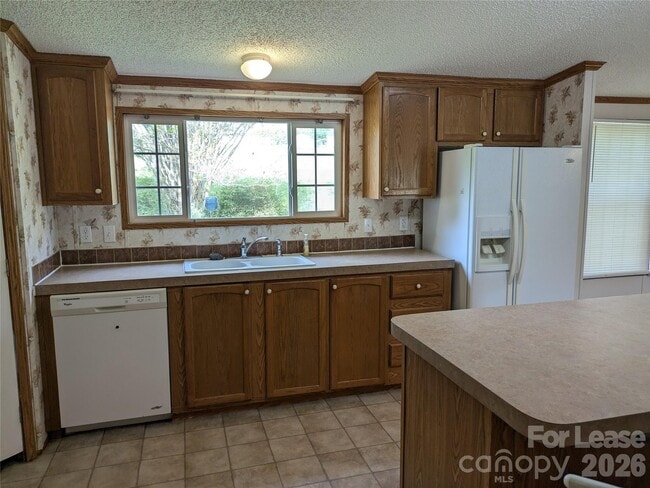 Building Photo - 338 Weathers Creek Rd