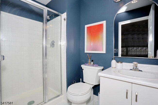 Building Photo - 2051 Charles Ct