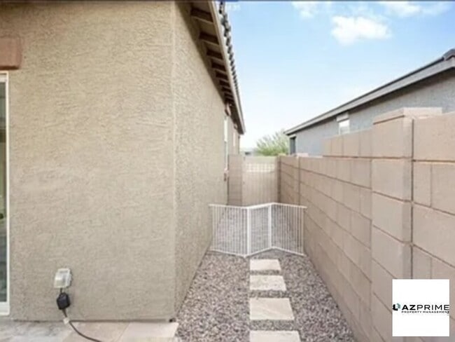 Primary Photo - Nice Homes