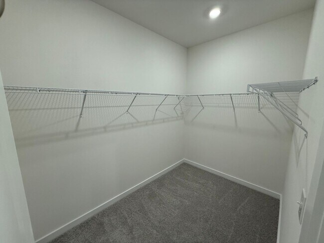 Building Photo - Free Wi-Fi for the first year! 4 Bed/2 Bat...