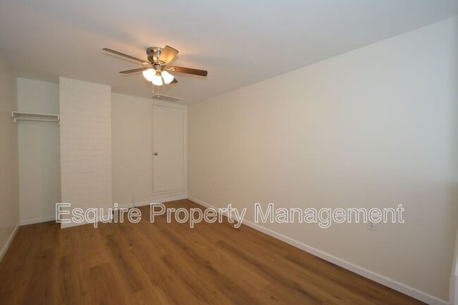 Building Photo - 283 Calle Higuera