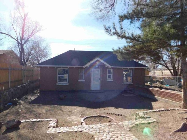 Primary Photo - 1714 E 14th St