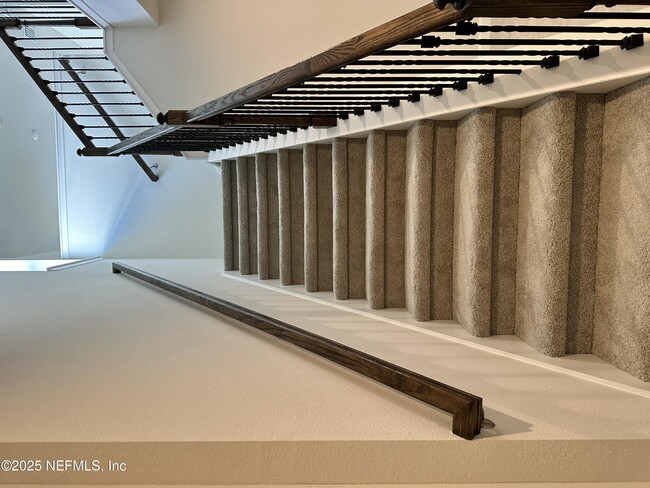 Building Photo - 137 Tower Ct