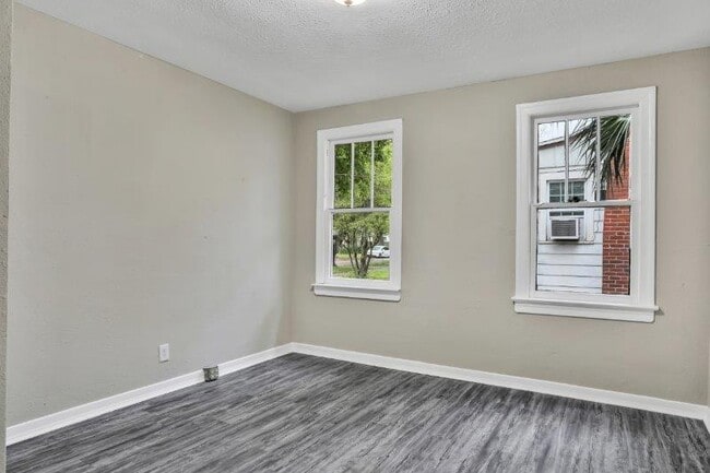Building Photo - 2227 Blanding Blvd