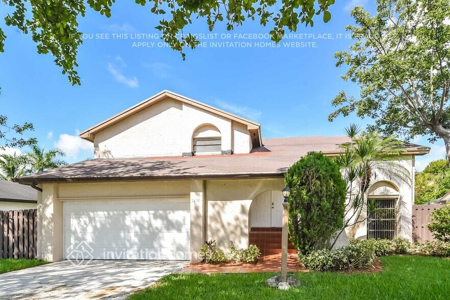 Primary Photo - 5436 SW 148th Pl