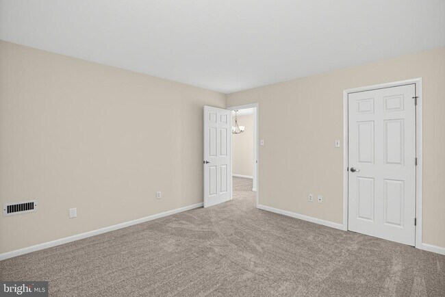 Building Photo - 2034 Lucas Ln