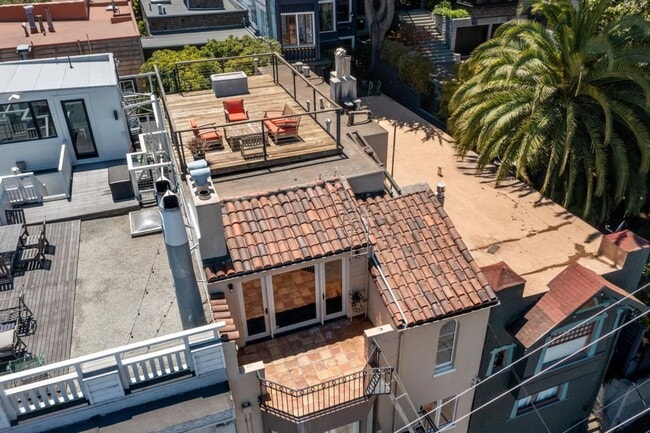 Building Photo - 1127 Filbert St