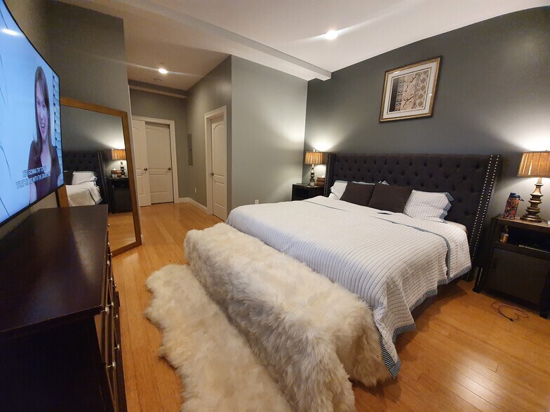 Building Photo - 30 High St