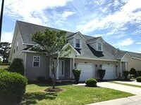 Building Photo - 539 Village Green Dr