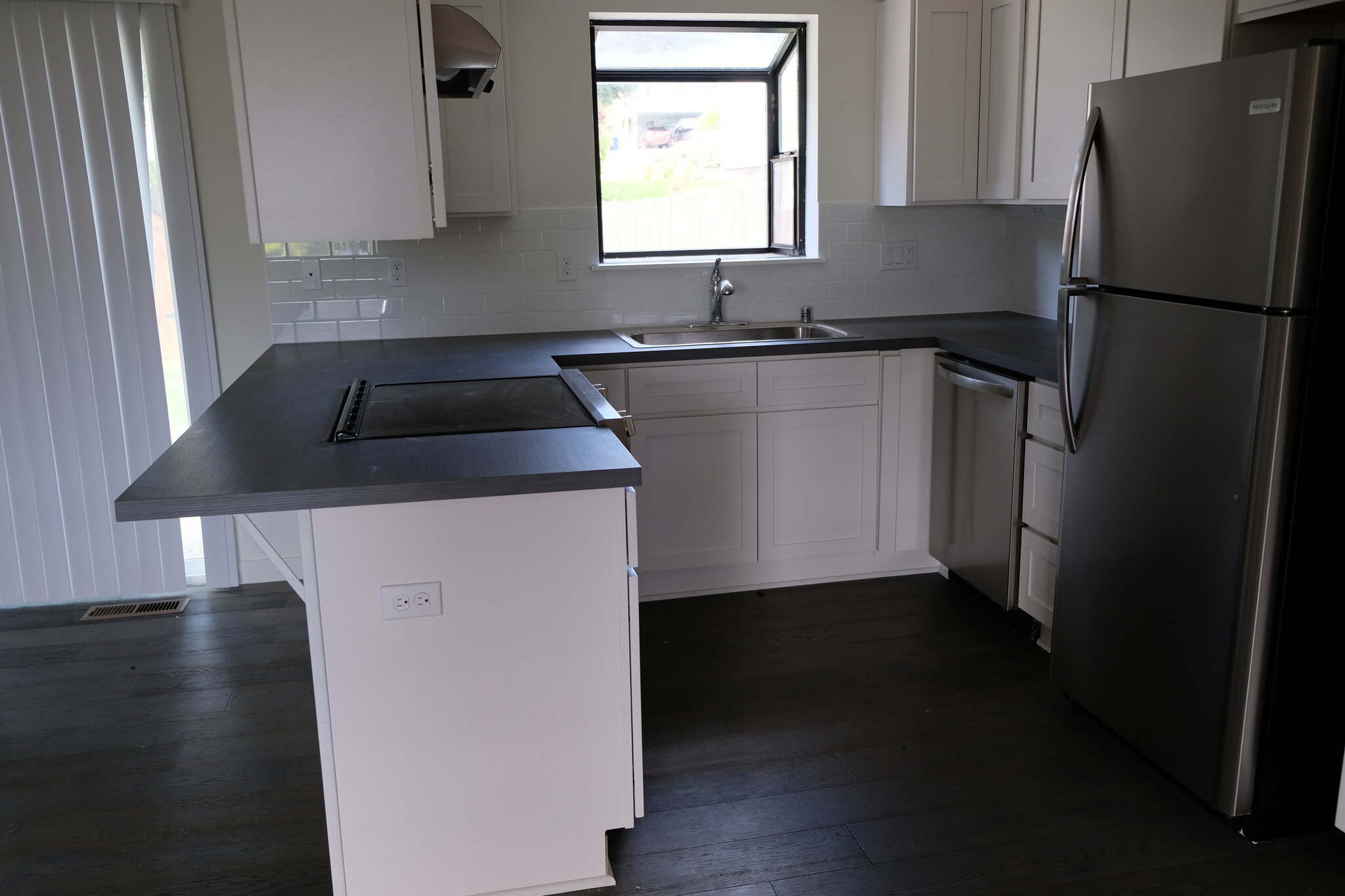 kitchen - 6114 S 126th Pl