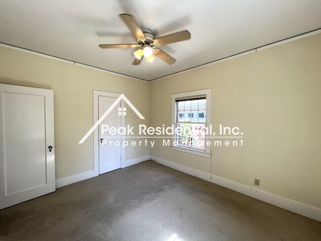 Building Photo - Charming East Sacramento 1bd/1ba - Must See!