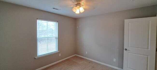 Building Photo - 259 Crown Heights Way