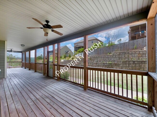 Building Photo - 7962 Burgundy Cir