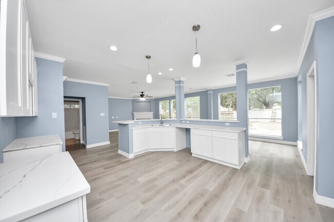 Building Photo - 16203 Broken Timber Cir