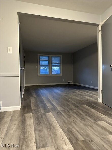 Building Photo - 5247 Old Oxford Ln