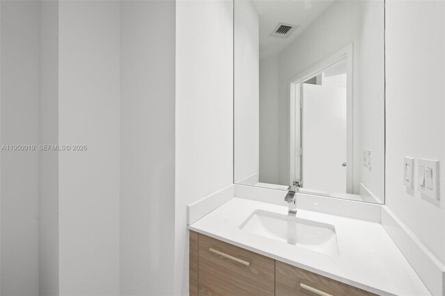 Building Photo - 1300 S Miami Ave