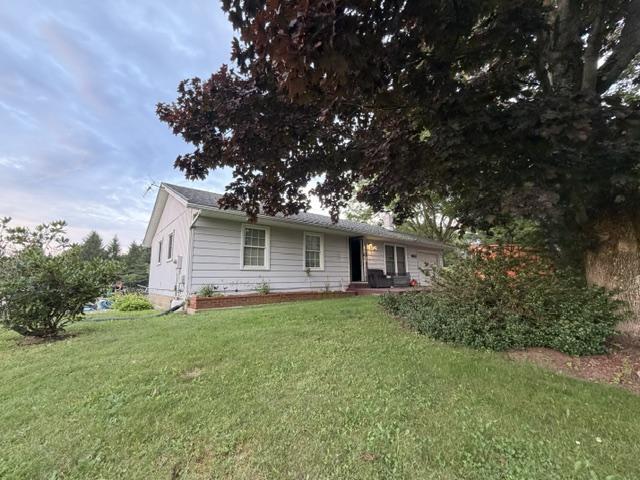 Building Photo - 22524 Berry Knolls Dr