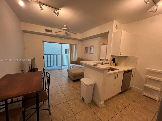 Building Photo - 6001 SW 70th St