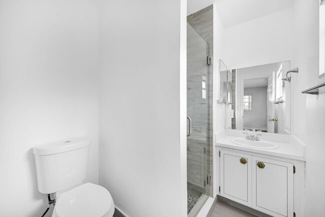 Building Photo - 6542 NW 24th Ct