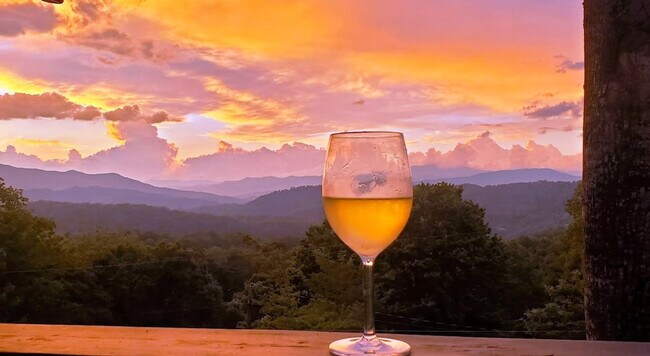 Building Photo - 277 Echo Ridge Rd