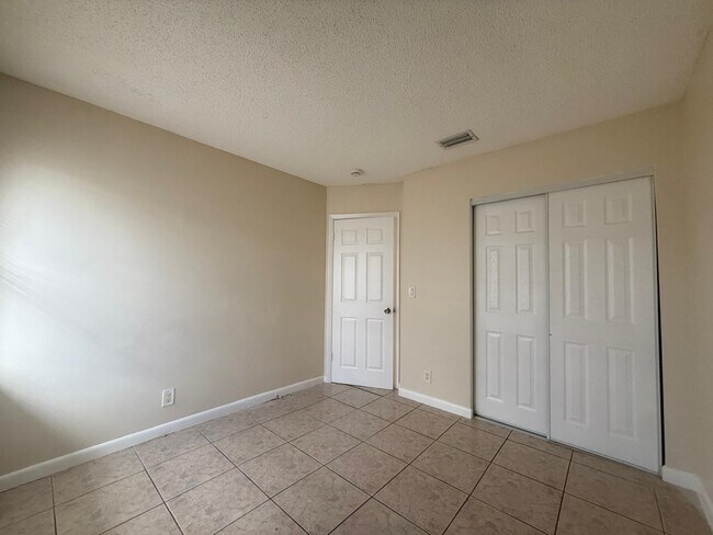 Building Photo - 7903 SW 9th St