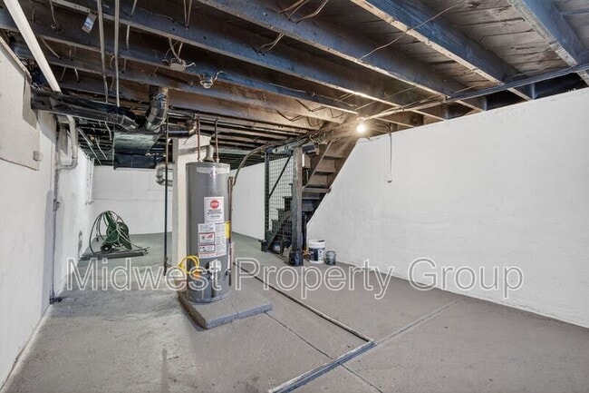 Building Photo - 6619 Etzel Ave