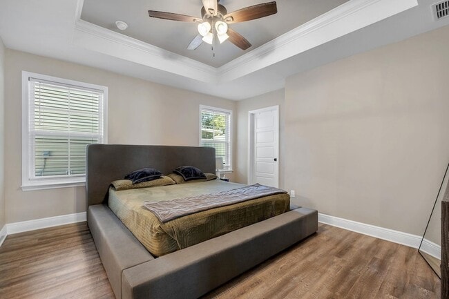 Building Photo - 4858 Sampler Dr