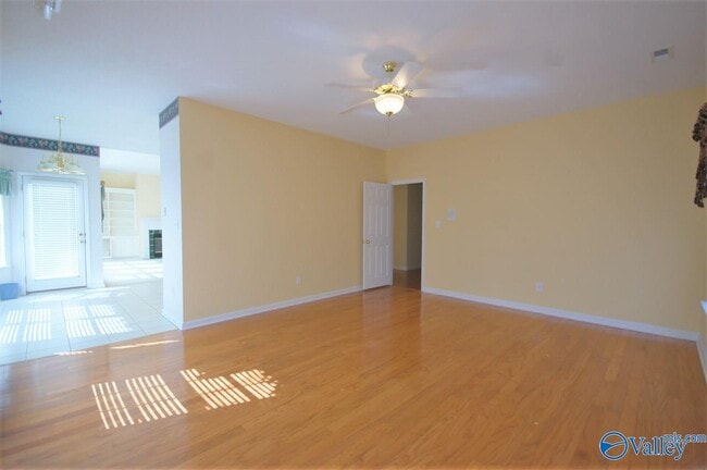 Building Photo - 209 Bridgeway Cir