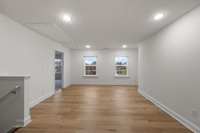 Building Photo - 3002 DaVinci Ct