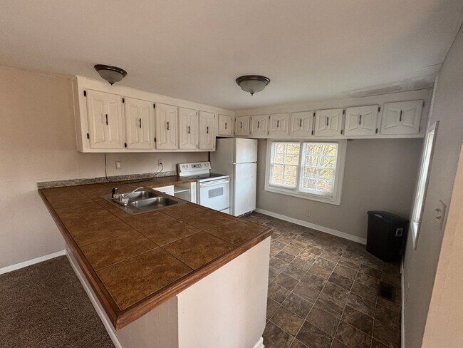 Building Photo - Affordable 2-Bedroom Home in Mill Creek Sc...