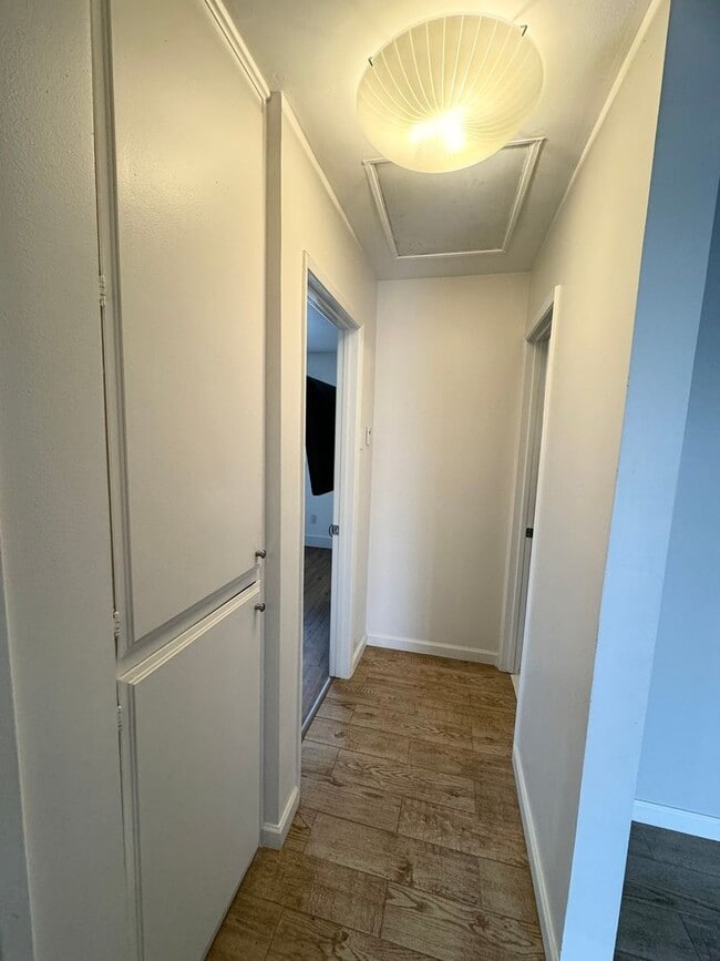 Building Photo - COMING SOON 3 bedroom 1.5 bathroom with amazing views of Morongo Valley