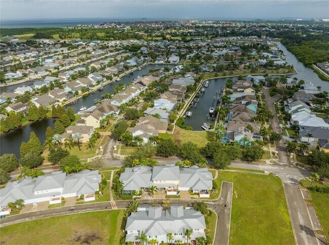 Building Photo - 314 Ibisview Ln