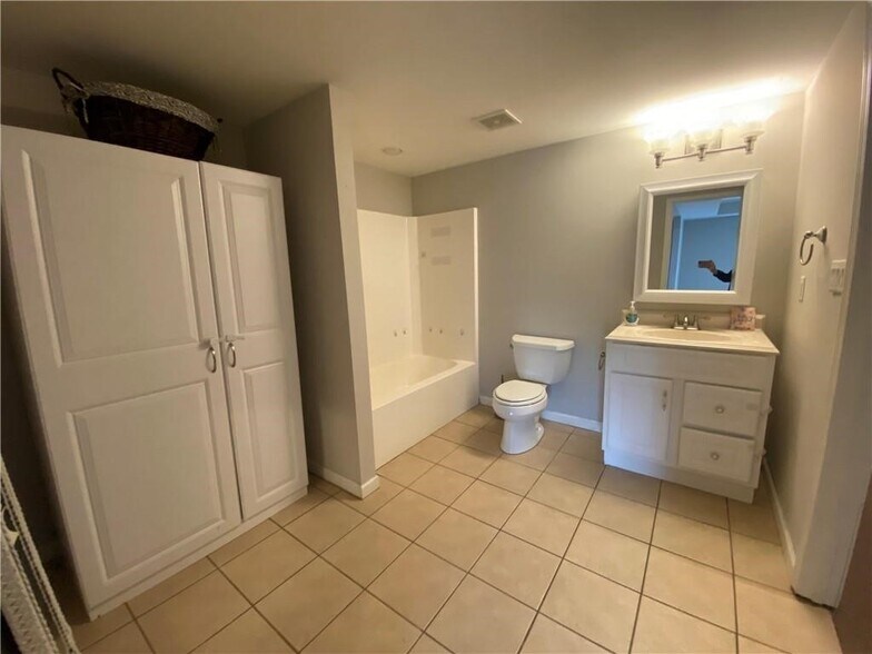 Building Photo - 7655 Golden Sands Dr
