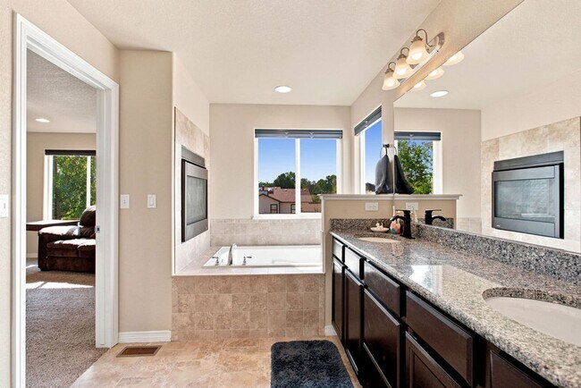 Building Photo - 509 Wrangell Ln