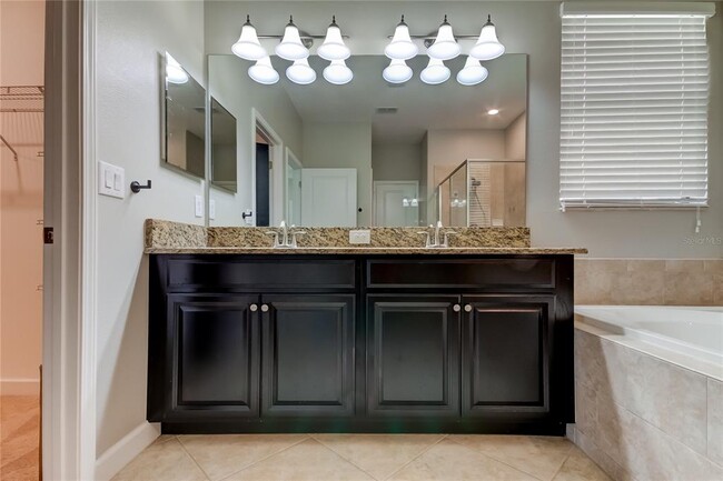 Building Photo - 11024 Little Blue Heron Dr