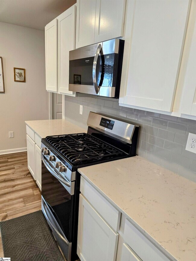 Building Photo - 246 Anna Gray Cir